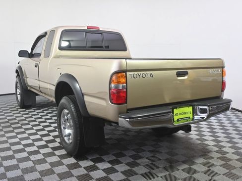 Used 2003 Toyota Tacoma PreRunner w/ SR5 Pkg RWD image 4