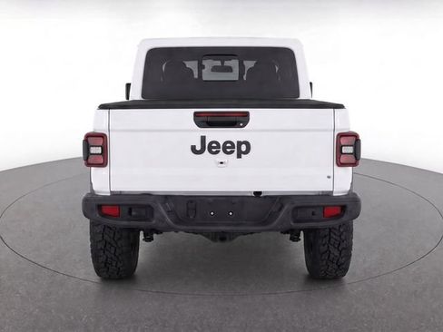 Used 2025 Jeep Gladiator Sport AWD/4WD image 5