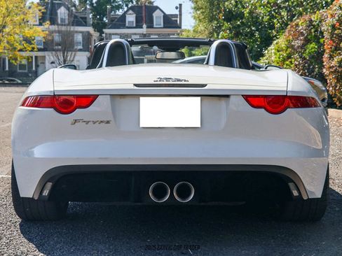 Used 2017 Jaguar F-TYPE Convertible image 7