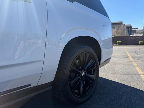 Certified 2023 Cadillac Escalade ESV Sport w/ Touring Package image 12