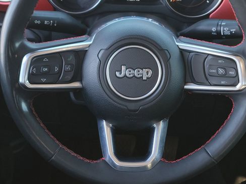 Used 2023 Jeep Gladiator Rubicon w/ LED Lighting Group image 10