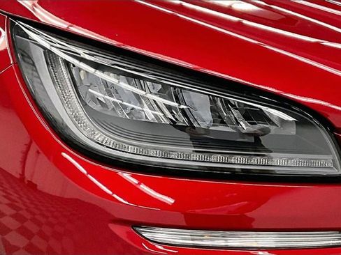 Used 2022 Lincoln Corsair AWD w/ Premium Package image 31