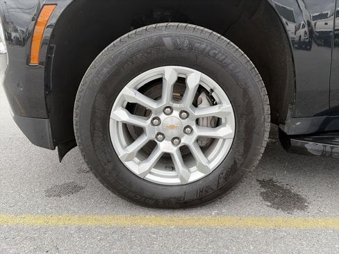 Used 2025 Chevrolet Tahoe LT image 11