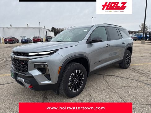 Used 2025 Chevrolet Traverse Z71 w/ LPO, Floor Liner Package image 1