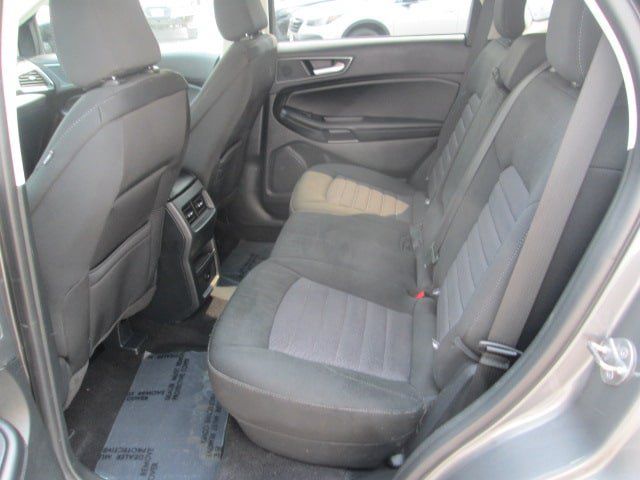 Used 2024 Ford Edge SE w/ Black Appearance Package AWD/4WD image 11