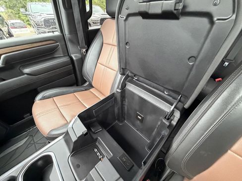 Used 2024 Chevrolet Silverado 3500 High Country w/ High Country Premium Package AWD/4WD image 15