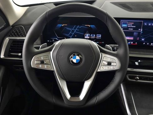 Used 2026 BMW X7 xDrive40i w/ Premium Package image 15