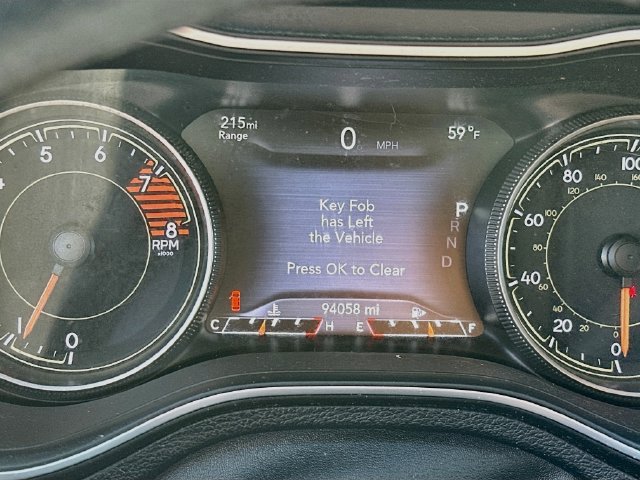 Used 2020 Jeep Cherokee Limited AWD/4WD image 12