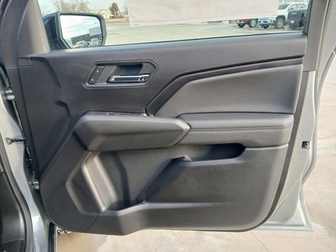 New 2025 GMC Canyon Elevation w/ Convenience Package image 15