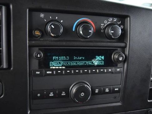 Used 2024 GMC Savana 2500 w/ Driver Convenience Package image 13