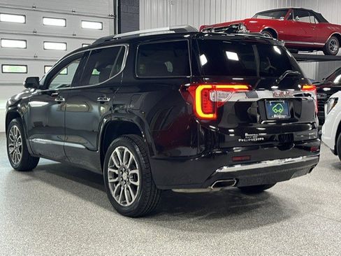 Certified 2023 GMC Acadia Denali w/ Denali Ultimate Package AWD/4WD image 3