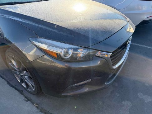 Used 2018 MAZDA MAZDA3 Touring image 5