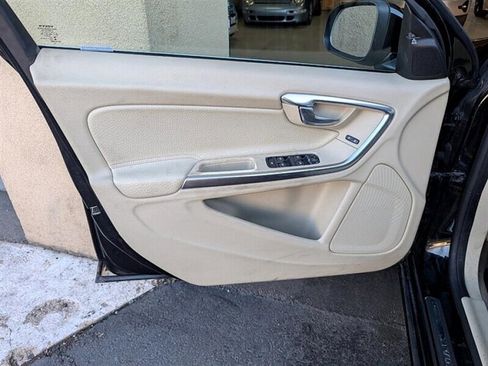 Used 2013 Volvo S60 T6 image 18