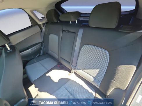 Used 2018 Hyundai Kona SEL FWD image 16