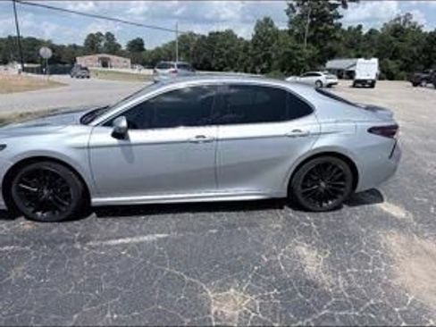 Used 2021 Toyota Camry XSE FWD image 2
