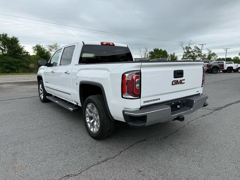 Used 2018 GMC Sierra 1500 SLT w/ SLT Premium Package AWD/4WD image 4