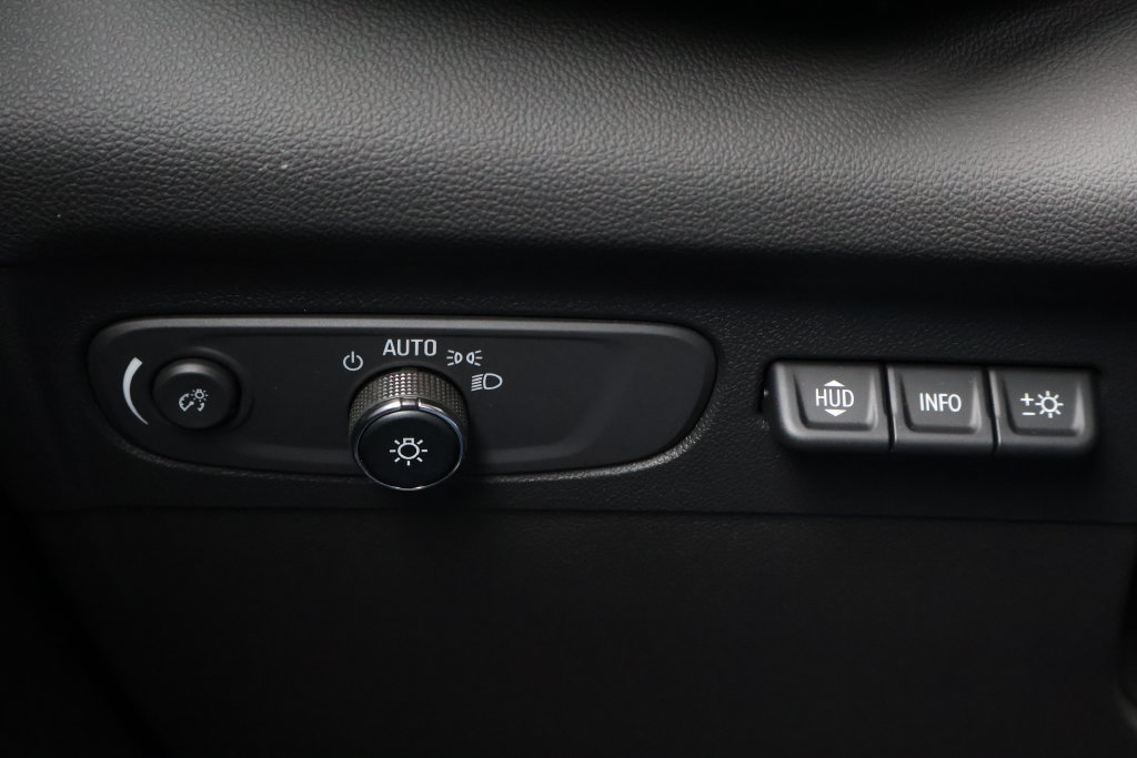 Certified 2023 Buick Envision Avenir AWD/4WD image 38