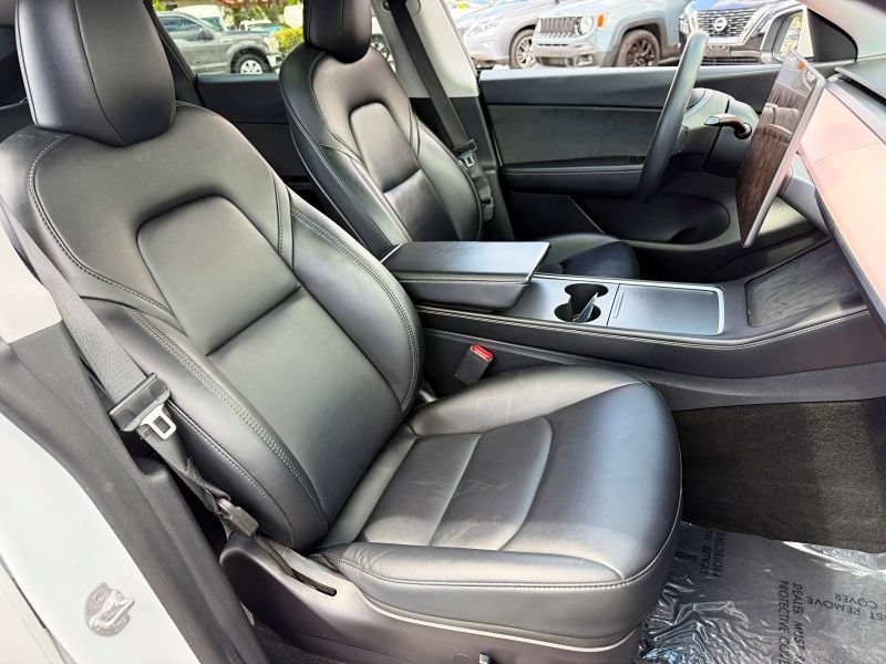 Used 2021 Tesla Model Y Long Range AWD/4WD image 16