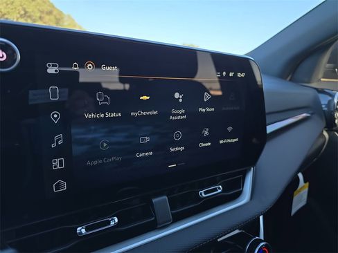 New 2026 Chevrolet Equinox LT w/ Convenience Package II image 21