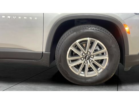 Used 2023 Chevrolet Traverse LT AWD/4WD image 20
