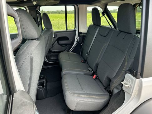 New 2024 Jeep Wrangler Sport S image 21