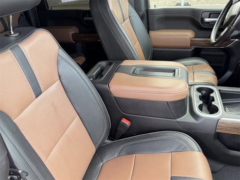 Used 2022 Chevrolet Silverado 2500 High Country w/ LPO, Hitch Package image 28