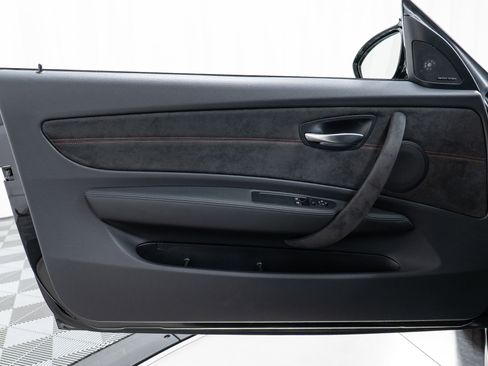 Used 2011 BMW 1 Series M image 10