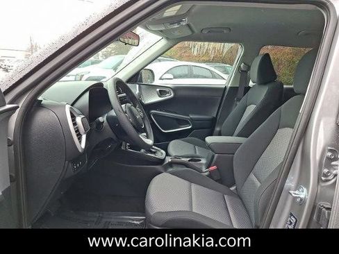 New 2025 Kia Soul LX image 6