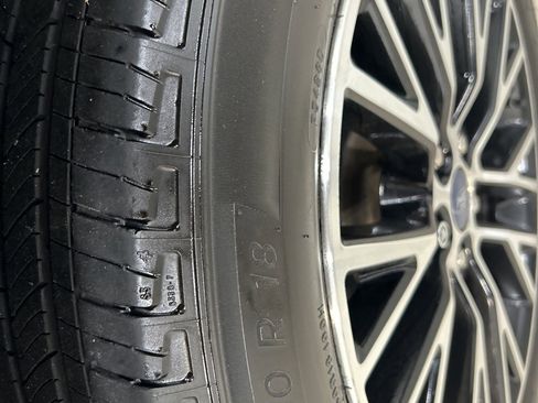 Used 2022 Ford Escape Titanium image 49