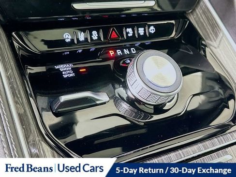 Used 2022 Jeep Wagoneer Series II w/ Premium Group I image 19