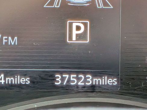 Used 2024 Nissan Kicks SR w/ SR Premium Package FWD image 34