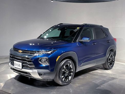 Used 2022 Chevrolet TrailBlazer LT w/ Sun and Liftgate Package AWD/4WD image 7
