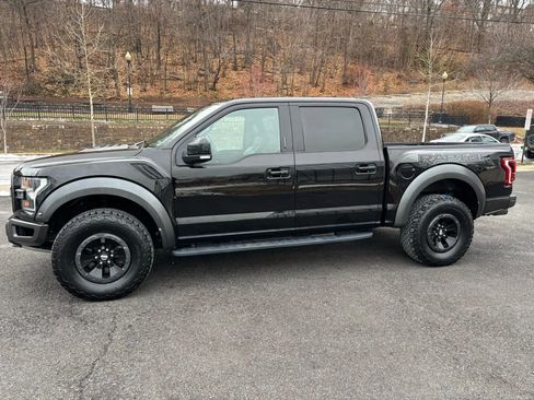 Used 2018 Ford F150 Raptor w/ Equipment Group 802A Luxury image 3
