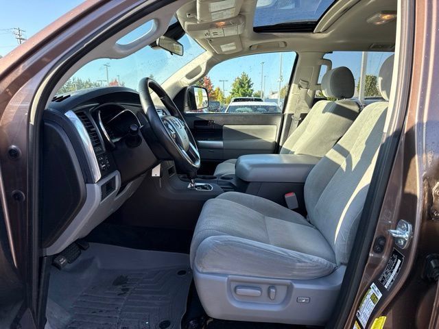 Used 2018 Toyota Sequoia SR5 w/ Carpet Mat Package AWD/4WD image 13