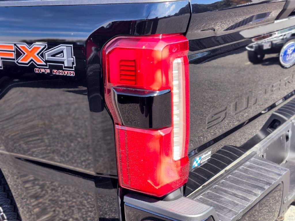 Used 2025 Ford F350 XL w/ STX Appearance Package AWD/4WD image 9