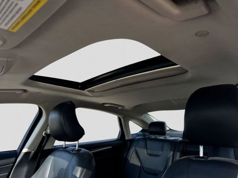 Used 2019 Ford Fusion Titanium image 20