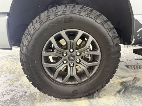 Used 2023 Ford F150 Lariat w/ Equipment Group 502A High image 32