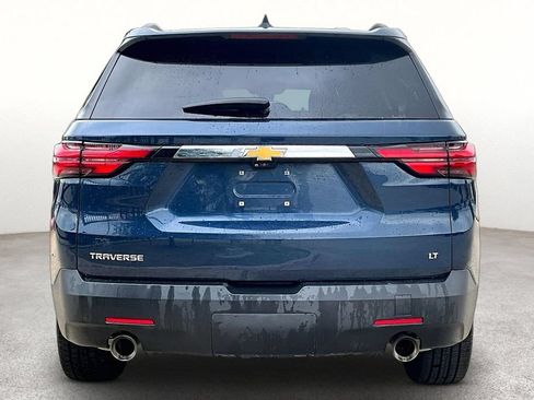 Used 2023 Chevrolet Traverse LT w/ LT Premium Package FWD image 4