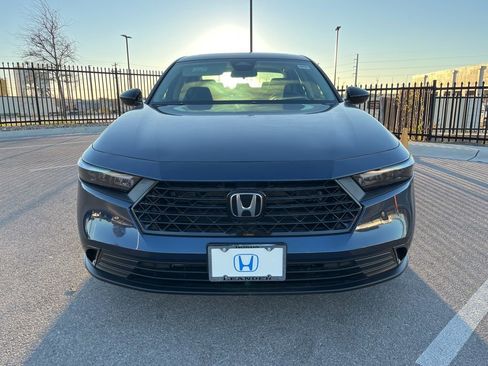Used 2025 Honda Accord SE image 2