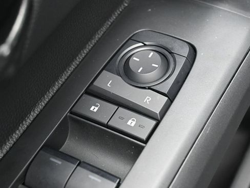 Certified 2025 Toyota Tacoma TRD Pro AWD/4WD image 12