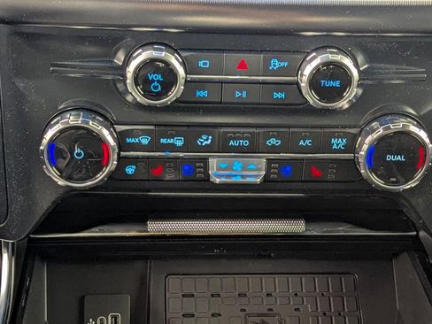 New 2025 Ford F150 Platinum w/ Equipment Group 702A High image 25