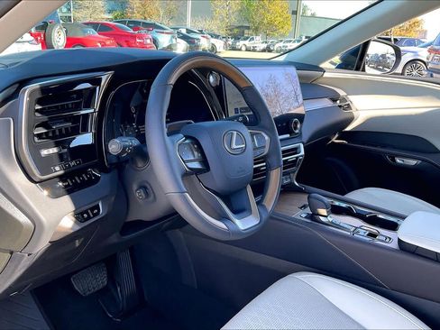 Used 2025 Lexus RX 350 Premium Plus image 14