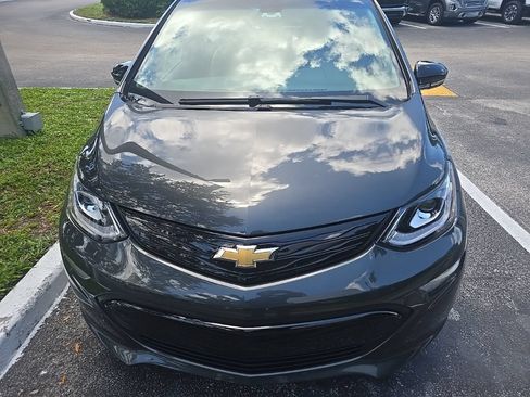 Used 2021 Chevrolet Bolt LT FWD image 3