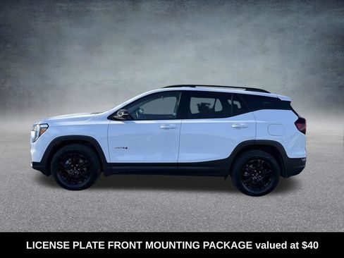 Used 2023 GMC Terrain AT4 AWD/4WD image 2