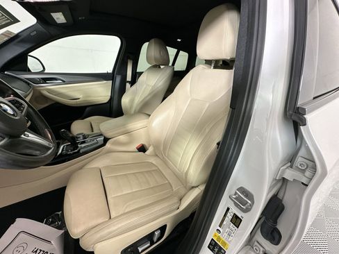 Used 2021 BMW X4 xDrive30i AWD/4WD image 11