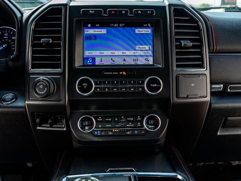 Used 2019 Ford Expedition Limited w/ Equipment Group 303A RWD image 20