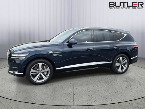 Used 2023 Genesis GV80 2.5T w/ Advanced Package AWD/4WD image 3