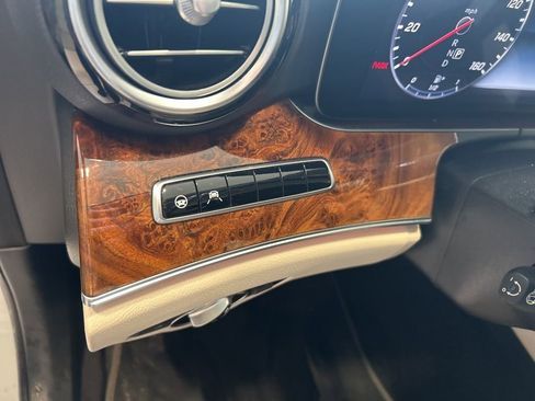 Used 2020 Mercedes-Benz E 450 4MATIC Wagon image 12