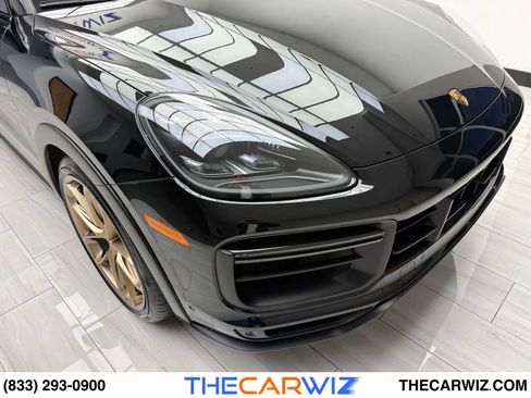 Used 2023 Porsche Cayenne Turbo GT image 2