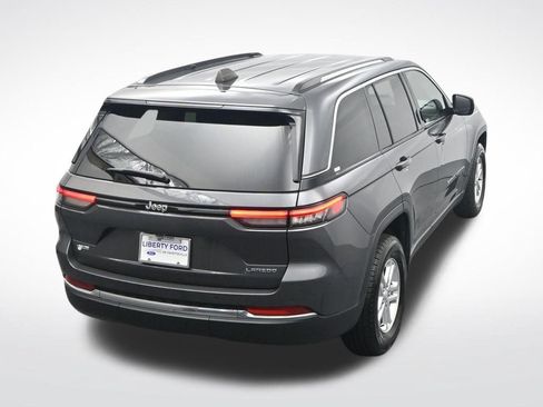 Used 2024 Jeep Grand Cherokee Laredo RWD image 29